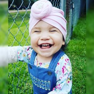 Meet your Posher, Yayiss